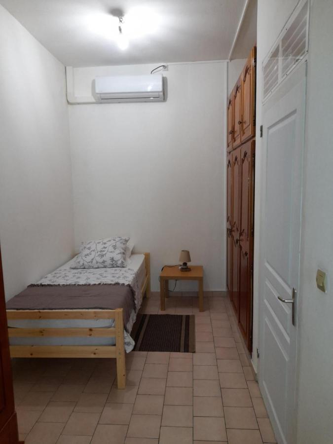 Chez Lucile Et Gilbert Apartment Буйянт Екстериор снимка